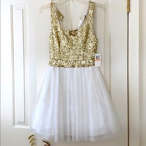 B Darlin stunner for special evening, prom or holiday 😍NWT